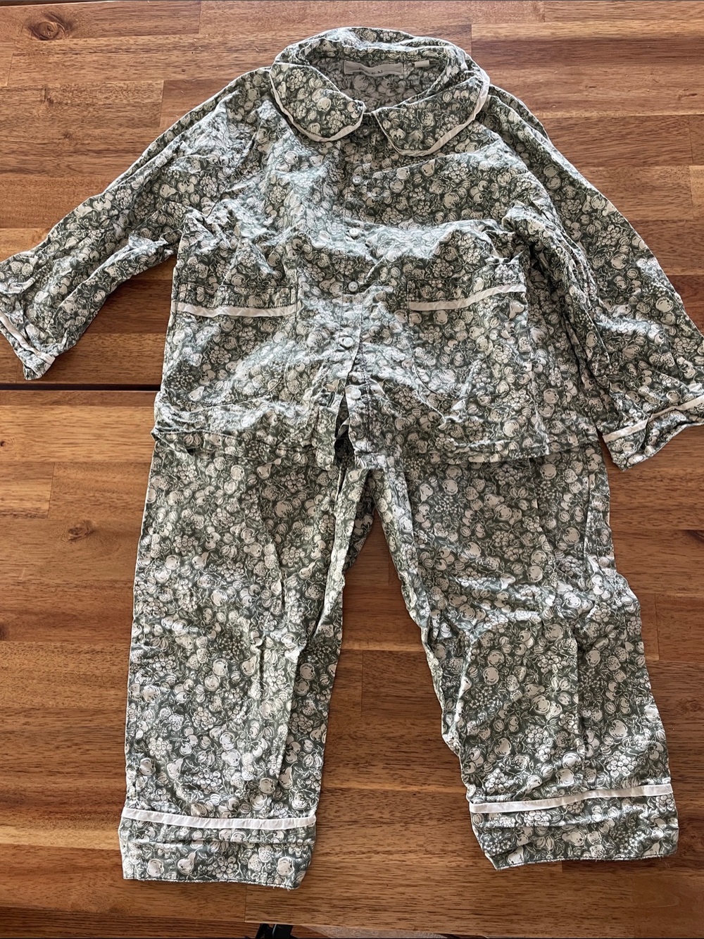 Doen kids pajama size 4